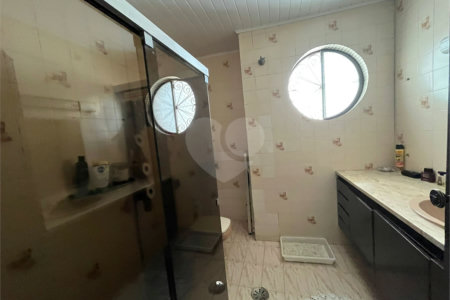 Sobrado à venda com 3 quartos, sendo 1 suíte, em Vila Paulicéia, São Paulo, SP
