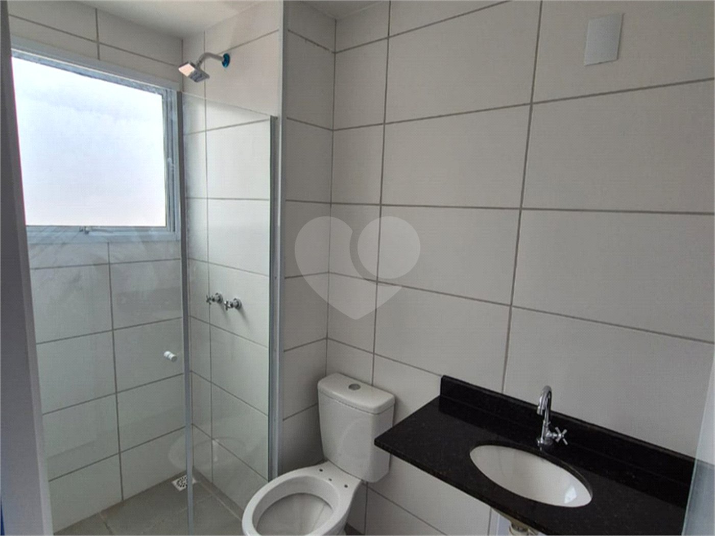 Apartamento à venda com 2 quartos, sendo 1 suíte,  em Vila Hortência, Sorocaba, SP