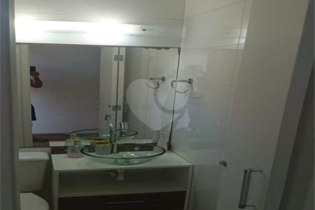 Casa de Vila à venda com 2 suítes em Chácara Belenzinho, São Paulo, SP