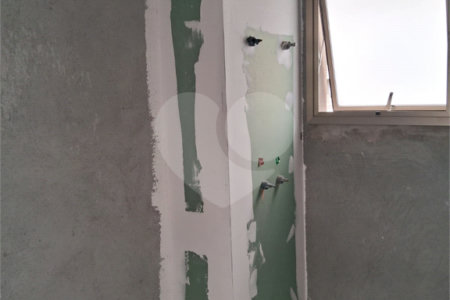 Apartamento à venda com 3 suítes em Moema, São Paulo, SP