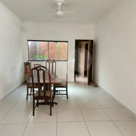 Casa à venda com 4 quartos, sendo 2 suítes, em Vila São Geraldo, São Paulo, SP