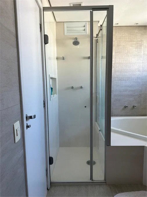 Apartamento à venda com 3 suítes em Vila Suzana, São Paulo, SP
