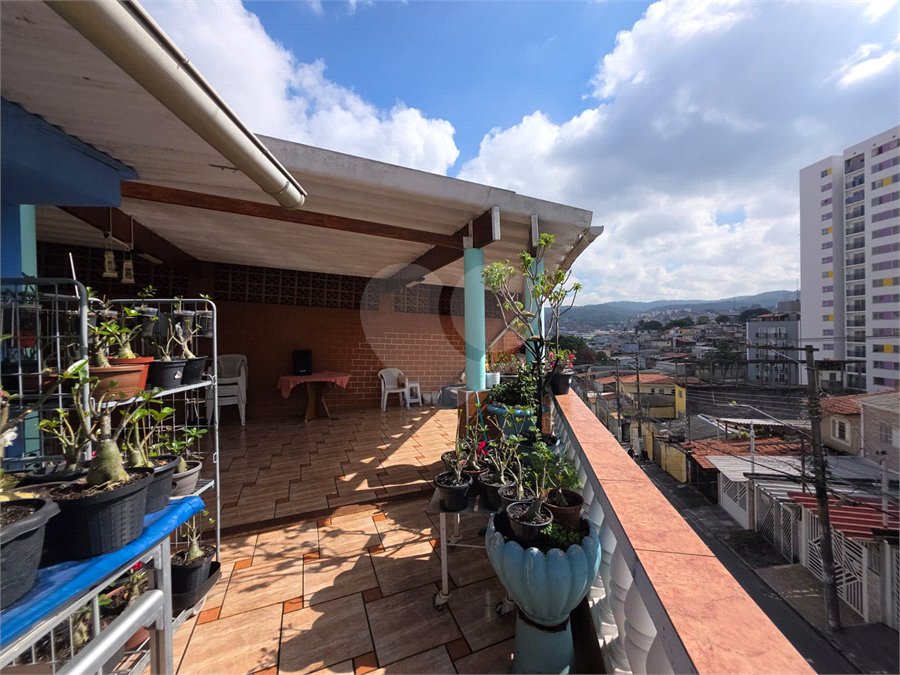 Sobrado à venda com 4 quartos, sendo 2 suítes, em Vila Nova Cachoeirinha, São Paulo, SP