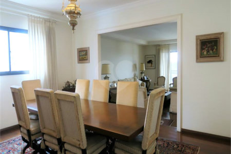 Apartamento à venda com 3 quartos, sendo 2 suítes, em Real Parque, São Paulo, SP