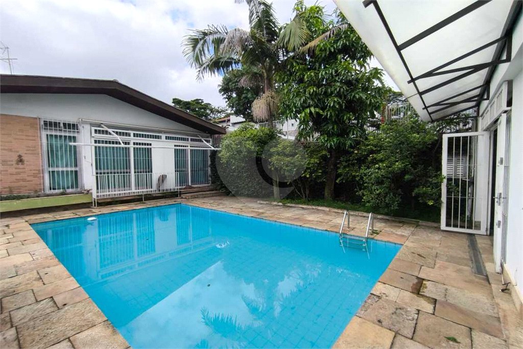 Casa à venda com 5 quartos, sendo 3 suítes,  em Brooklin Paulista, São Paulo, SP