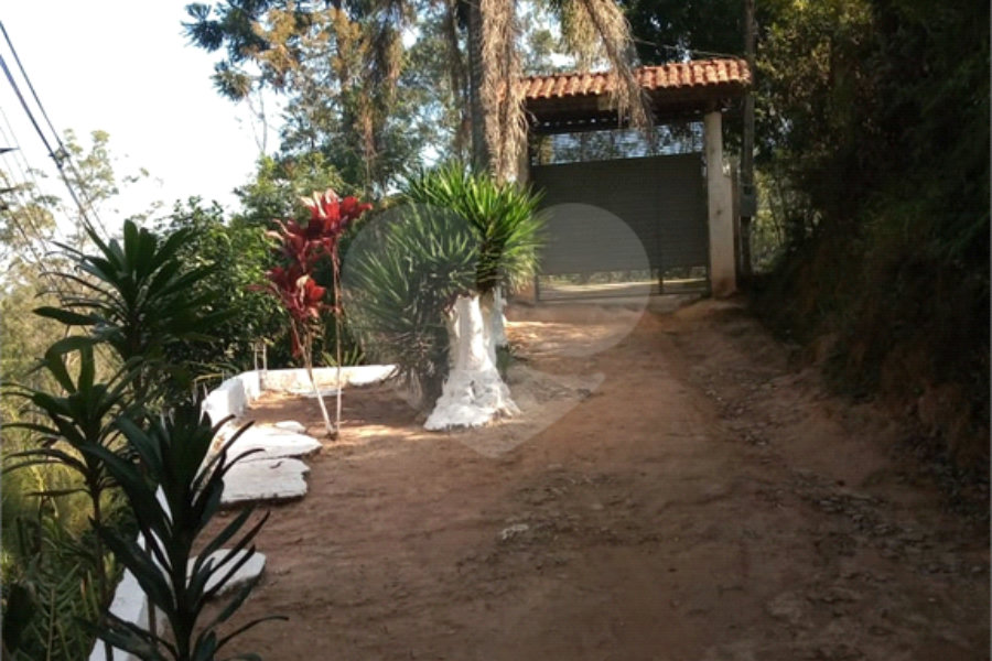 Chácara à venda com 3 quartos, sendo 1 suíte, em Jardim dos Lagos, Franco da Rocha, SP