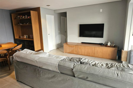 Apartamento à venda com 2 suítes em Vila Andrade, São Paulo, SP