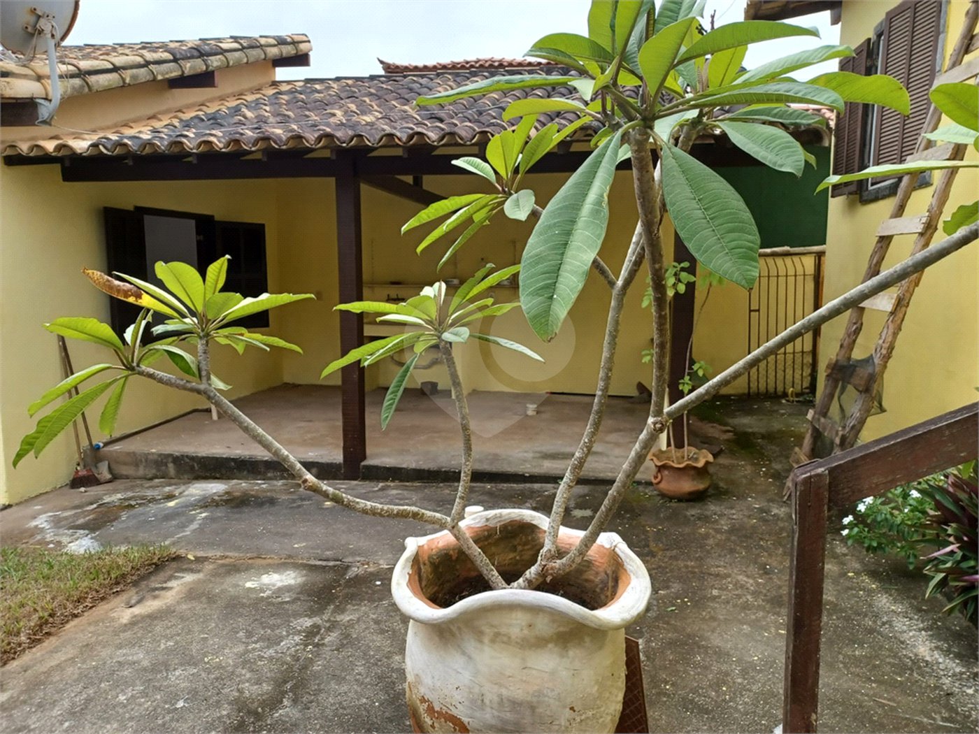 Casa à venda com 4 quartos, sendo 1 suíte, em Praia Rasa, Armação dos Búzios, RJ