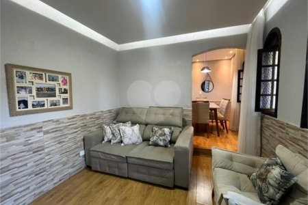 Casa com piscina disponivel para venda com 250m² - Jardim Paris / SP