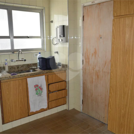 Apartamento à venda com 3 quartos, sendo 1 suíte,  em Vila Mariana, São Paulo, SP