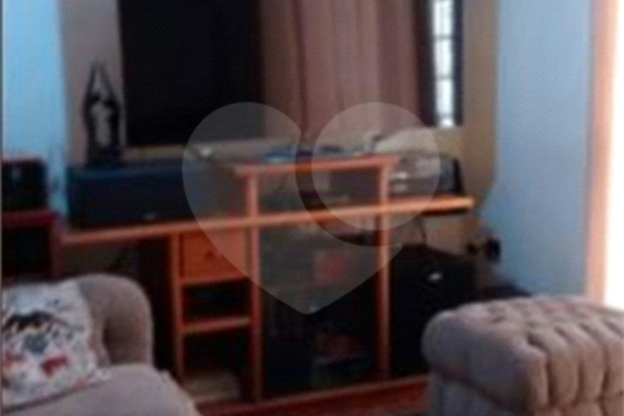 Sobrado à venda com 3 quartos, sendo 1 suíte, em Horto, São Paulo, SP