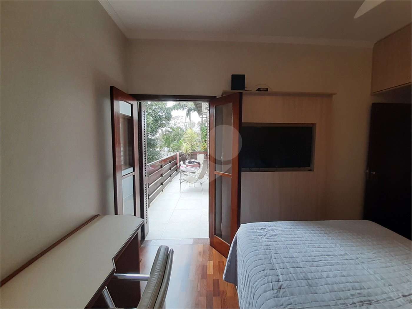 Casa à venda com 4 quartos, sendo 2 suítes,  em Jardim Floresta, São Paulo, SP
