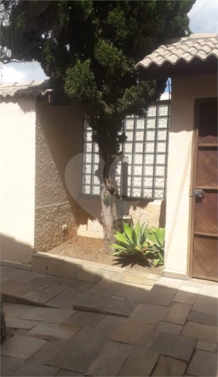 Casa à venda com 3 quartos, sendo 1 suíte,  em Vila Oliveira, Mogi das Cruzes, SP