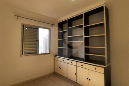 Apartamento à venda com 3 quartos, sendo 1 suíte, em Vila Andrade, São Paulo, SP