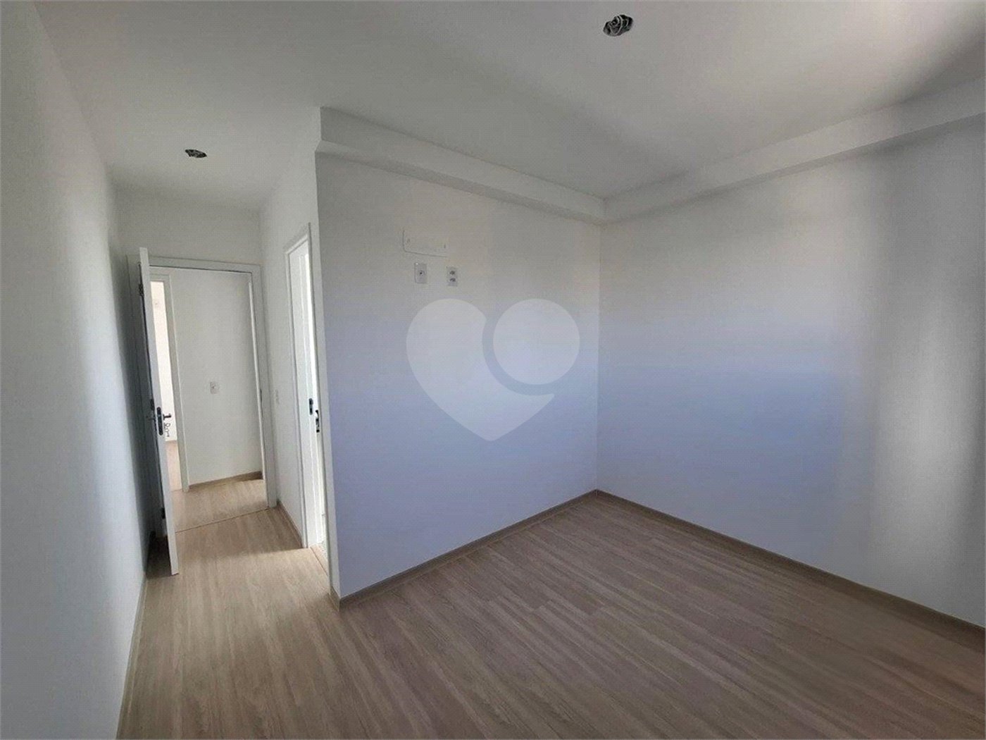 Apartamento à venda com 2 quartos, sendo 1 suíte, em Jardim São Carlos, Sorocaba, SP