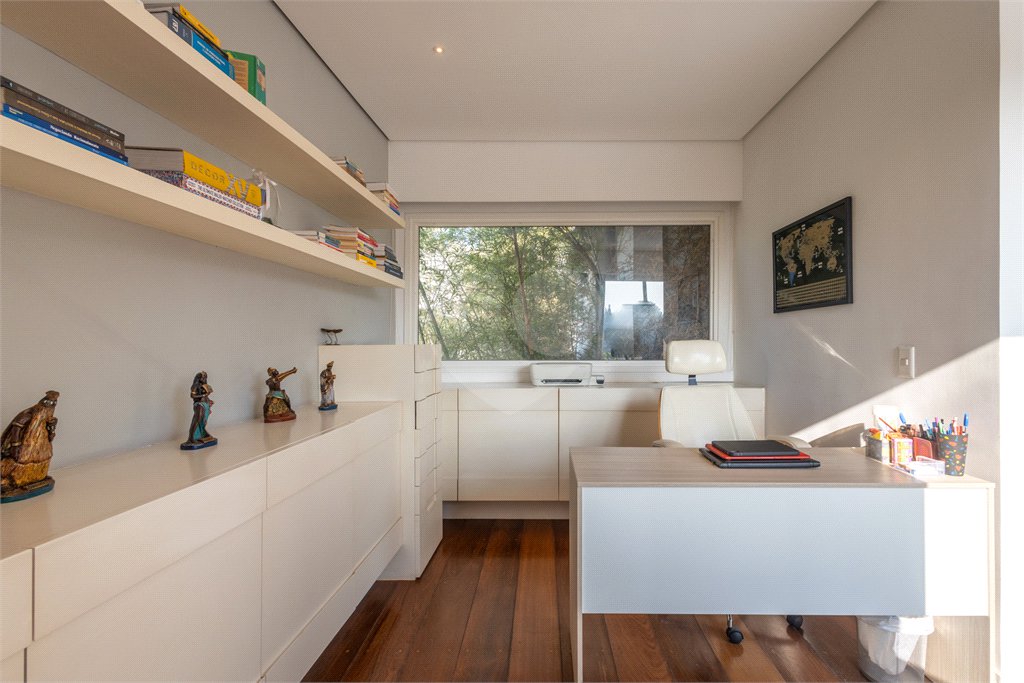 Casa à venda com 4 suítes em Jardim Guedala, São Paulo, SP