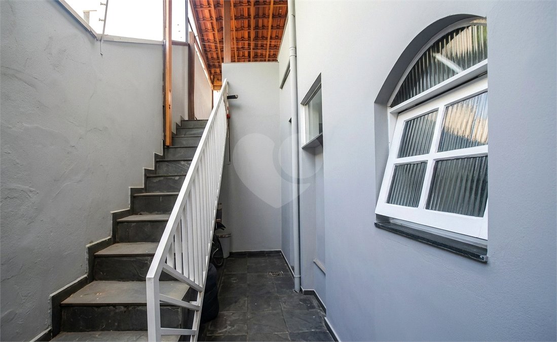 Sobrado à venda com 3 quartos, sendo 1 suíte, em Jardim Utinga, Santo André, SP
