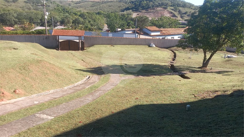 Casa à venda com 3 quartos, sendo 1 suíte, em Alpes D'ouro, Bom Jesus dos Perdões, SP