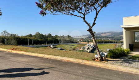 Terreno à venda em Condomínio Vale das Águas, Bragança Paulista, SP