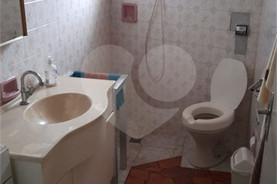 Sobrado à venda com 2 quartos em Tremembé, São Paulo, SP