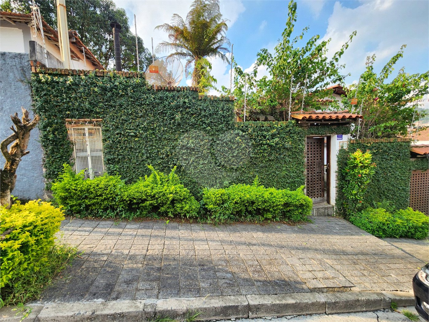 Sobrado à venda com 2 quartos, sendo 1 suíte, em Tremembé, São Paulo, SP