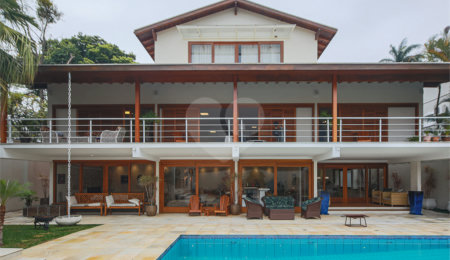 Casa à venda com 6 suítes em Jardim Cordeiro, São Paulo, SP