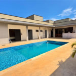 Casa à venda com 3 suítes no condomínio Village Ipanema 2, Araçoiaba da Serra - SP