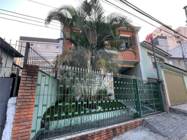 Sobrado à venda com 5 quartos, sendo 1 suíte,  em Vila Gustavo, São Paulo, SP