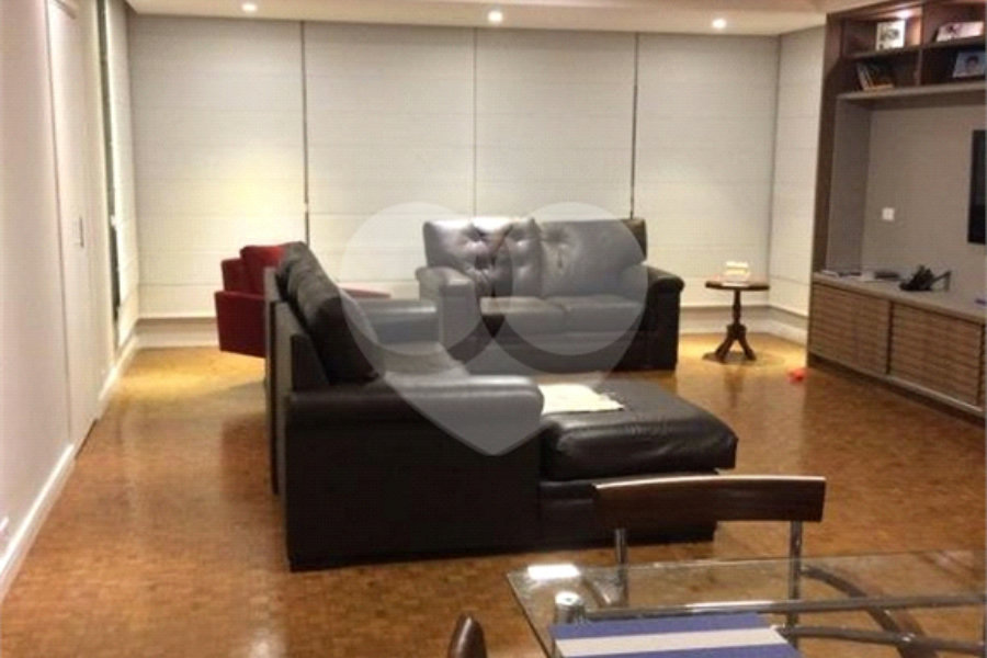 Apartamento à venda com 4 quartos, sendo 2 suítes, em Consolação, São Paulo, SP
