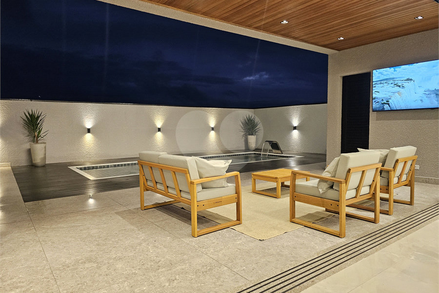 Casa à venda com 4 suítes no condomínio Villas do Jaguari, Santana de Parnaíba - SP