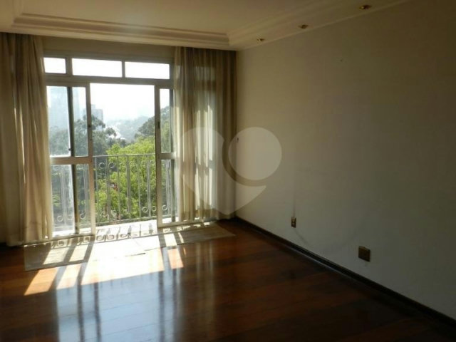Apartamento à venda com 3 quartos, sendo 1 suíte,  em Alto da Boa Vista, São Paulo, SP