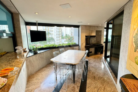 Apartamento à venda com 4 suítes em Moema, São Paulo, SP