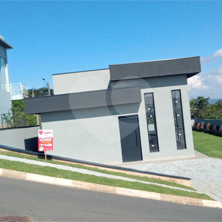 Casa Térrea à venda com 2 quartos, sendo 1 suíte,  no Centro, Bom Jesus dos Perdões, SP