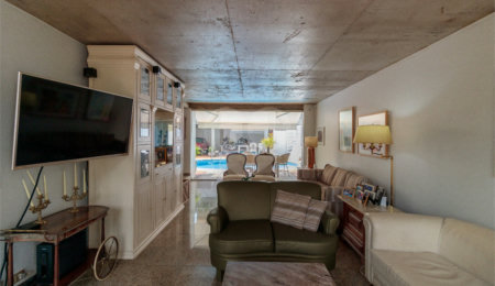 Casa à venda com 4 quartos, sendo 3 suítes,  em Jardim Panorama, São Paulo, SP