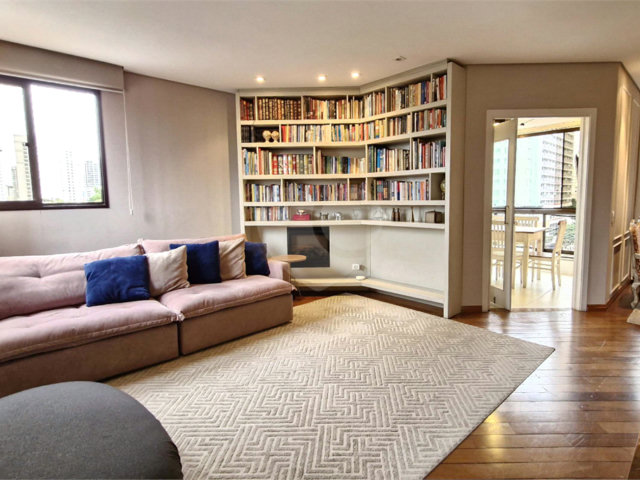 Apartamento à venda com 4 suítes em Moema, São Paulo, SP