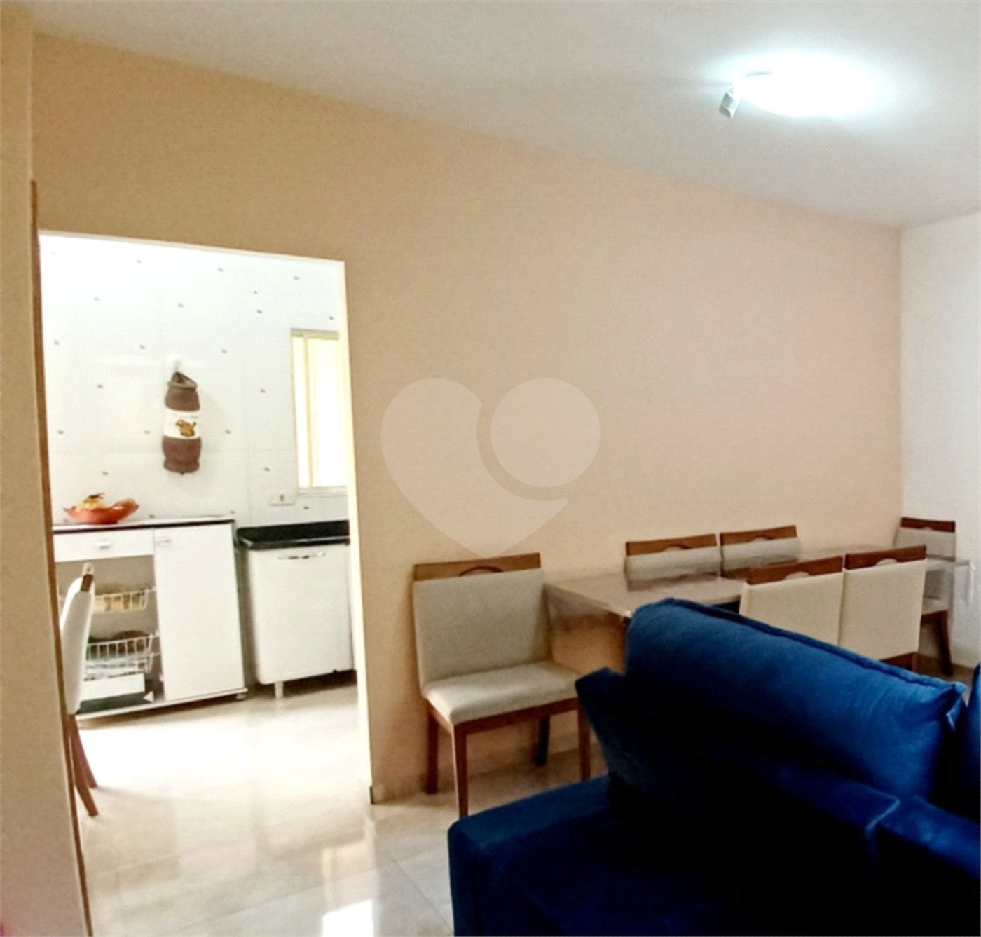 Casa à venda com 2 quartos, sendo 1 suíte, no condomínio Residencial Mirage, Mogi das Cruzes - SP