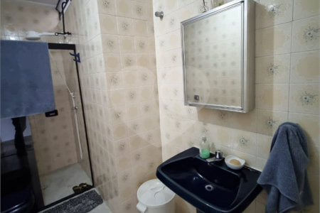 Sobrado à venda com 3 quartos em Bortolândia, São Paulo, SP