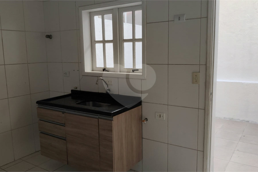Casa à venda com 2 suítes no condomínio Village Palmas, São Paulo - SP