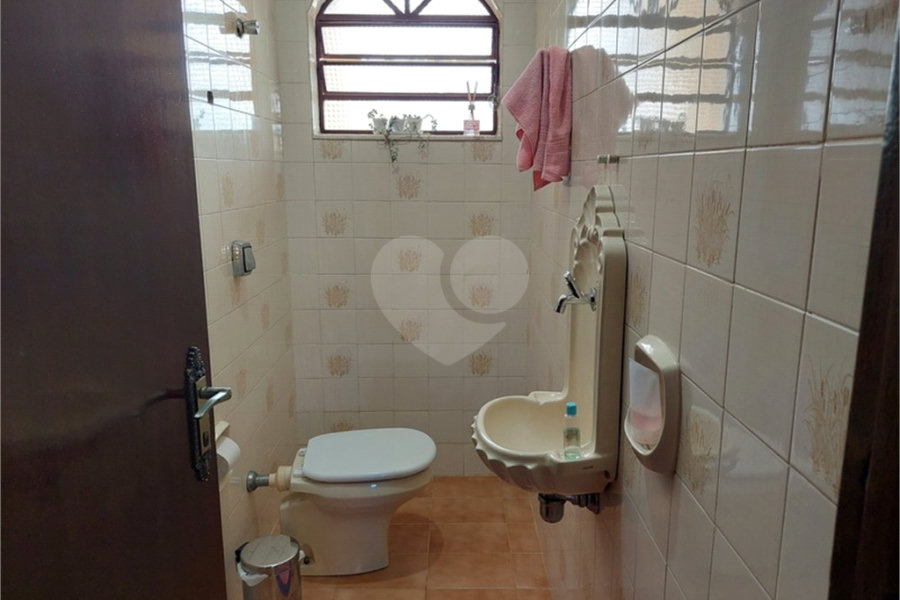 Casa à venda com 5 quartos, sendo 3 suítes, no Centro, Mairiporã, SP