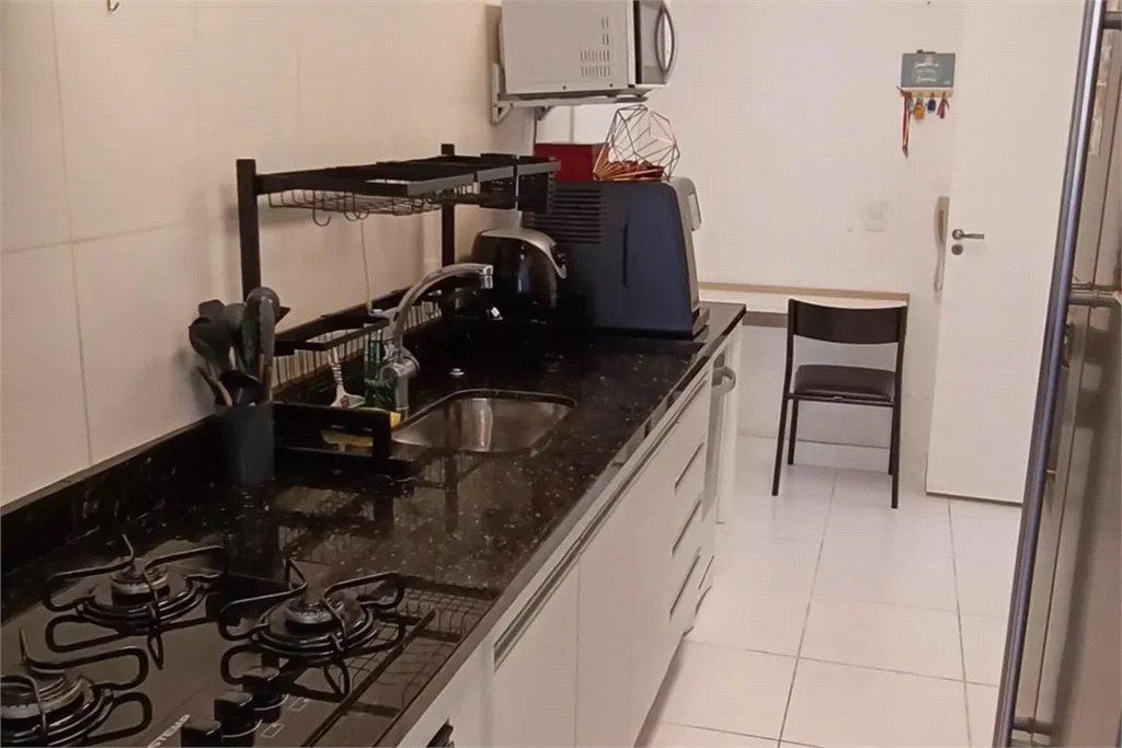 Apartamento à venda com 3 quartos, sendo 1 suíte,  em Jardim Vazani, São Paulo, SP