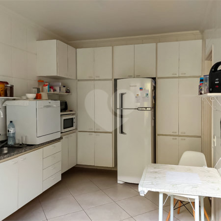 Sobrado à venda com 3 quartos, sendo 1 suíte, em Brooklin, São Paulo, SP