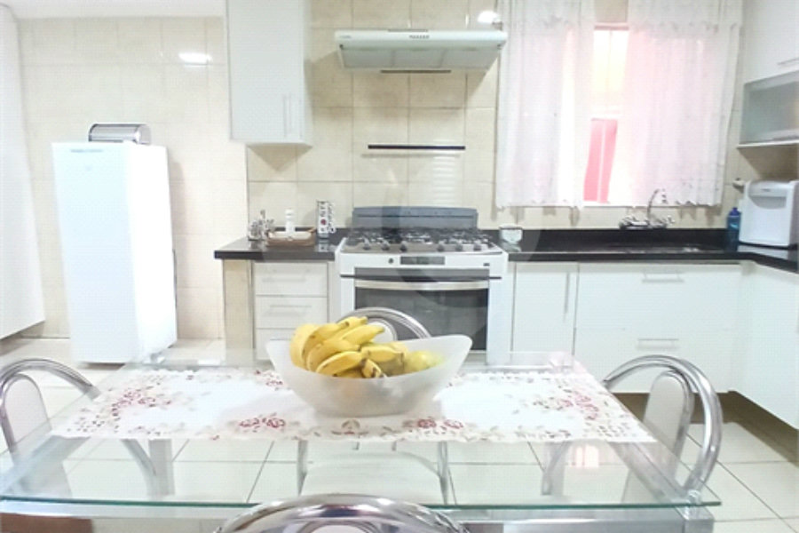 Casa à venda com 3 quartos, sendo 1 suíte, em Campo Limpo, São Paulo, SP