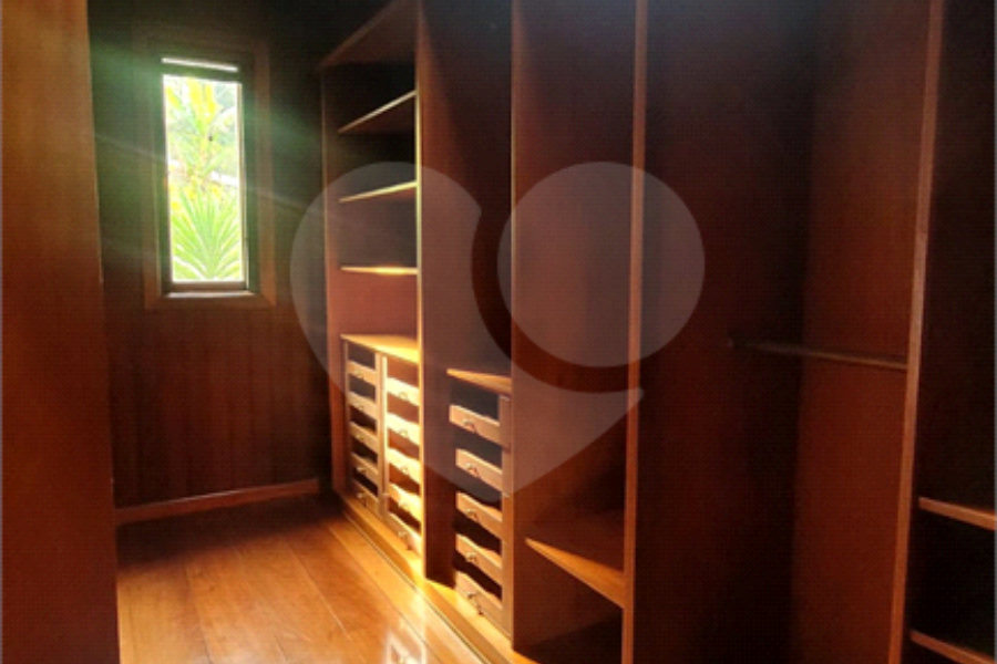 Casa à venda ou para alugar com 3 quartos, sendo 1 suíte, no condomínio Associação Reserva das Hortênsias, Mairiporã - SP