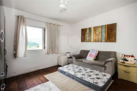 Sobrado à venda com 3 quartos, sendo 2 suítes, em Vila Clarice, São Paulo, SP