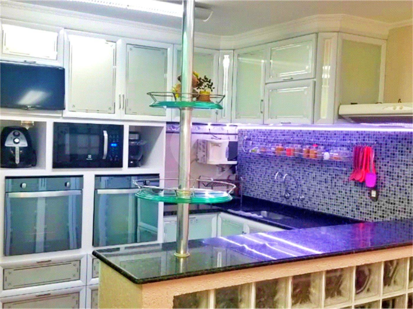 Casa à venda com 4 suítes em Jaguaré, São Paulo, SP