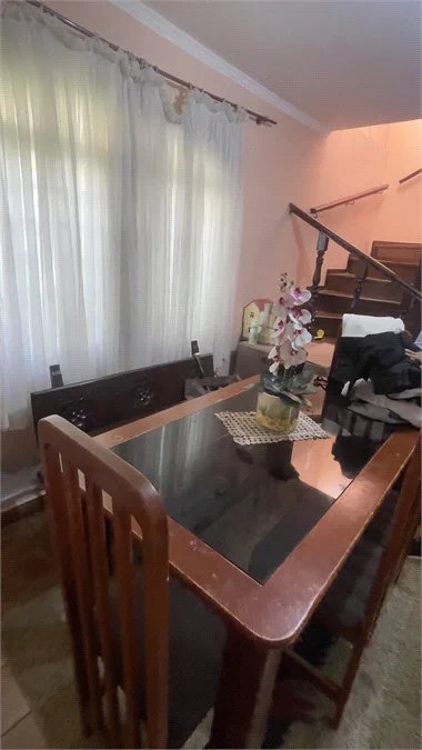 Sobrado à venda com 3 suítes em Jardim Ester Yolanda, São Paulo, SP