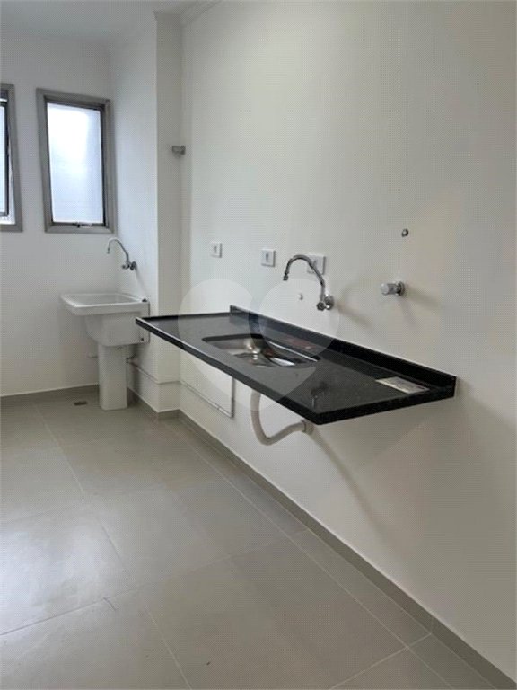 Apartamento à venda com 2 quartos, sendo 1 suíte, em Vila Olímpia, São Paulo, SP