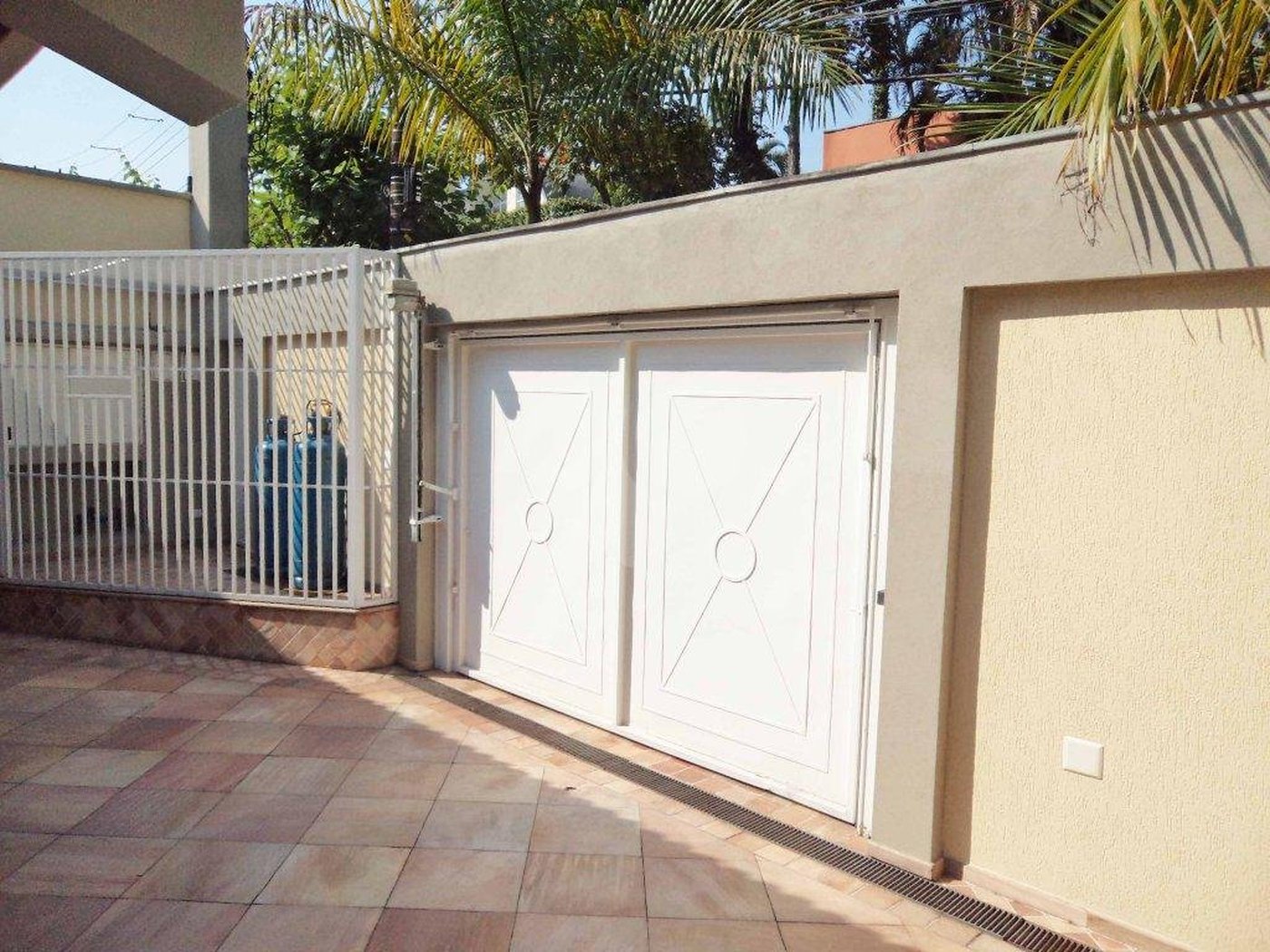 Casa à venda com 5 suítes em Jardim Leonor, São Paulo, SP