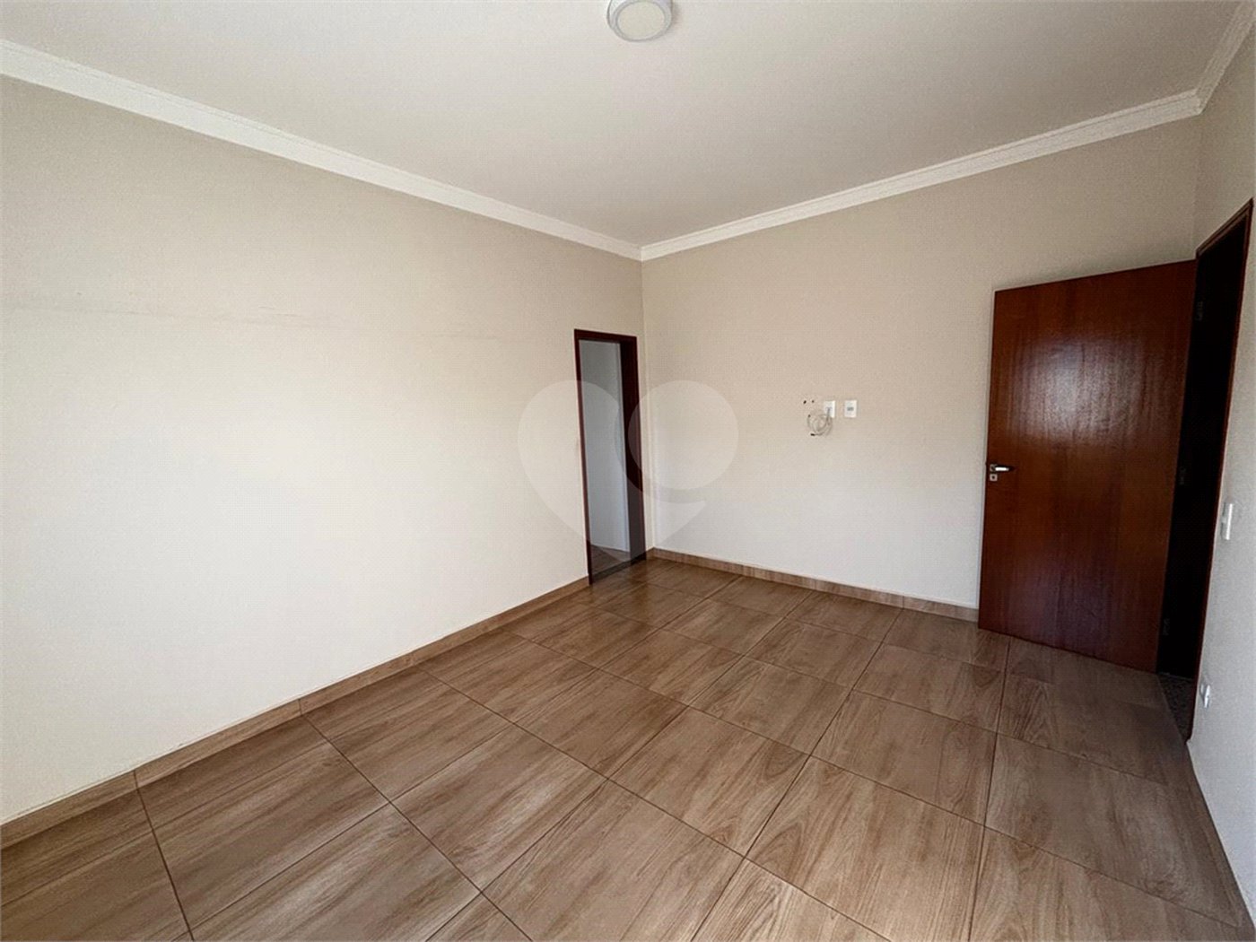 Casa à venda com 2 quartos, sendo 1 suíte, no condomínio Residencial Lagos D Icarai, Salto - SP