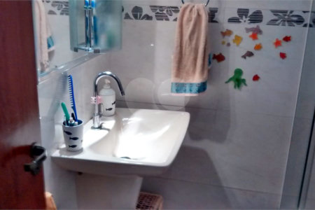 Casa à venda com 2 quartos em Vila Suissa, Mogi das Cruzes, SP